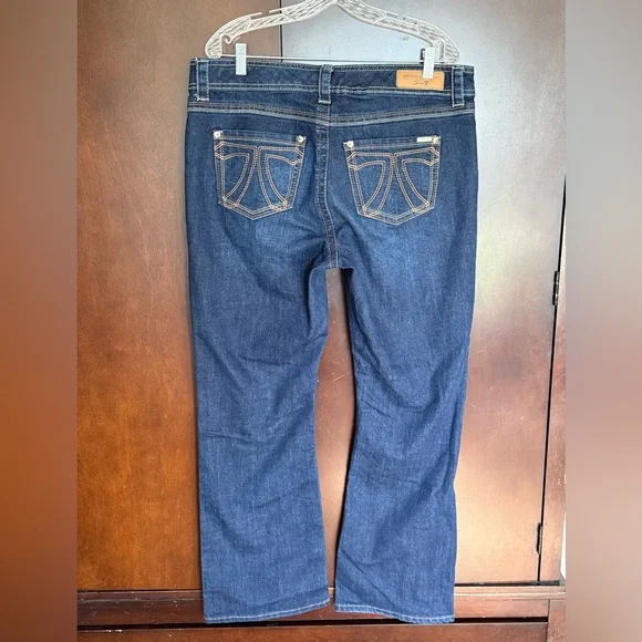 2 Pair Melissa McCarthy Seven7 Bootcut Jeans EUC Size 16W - Picture 5 of 15